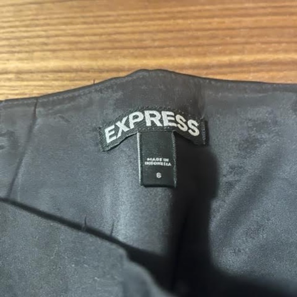 Express Black and Gold Mini Skirt - Size 6 - Picture 5 of 5